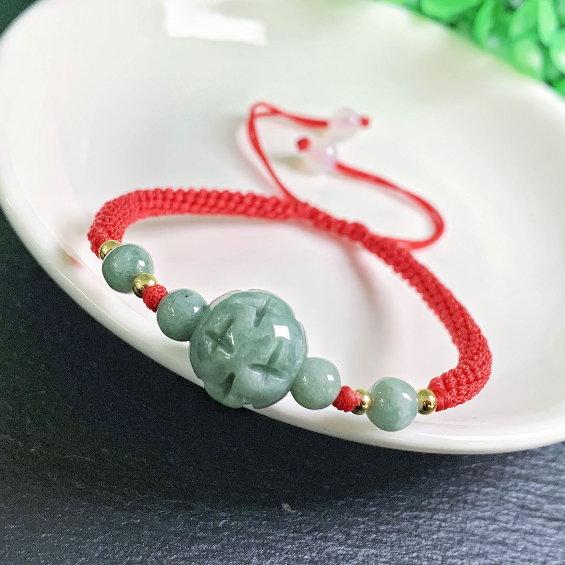 Een Myanmar Jadeïet Carve Kraa - Bracelets recensie en prijs