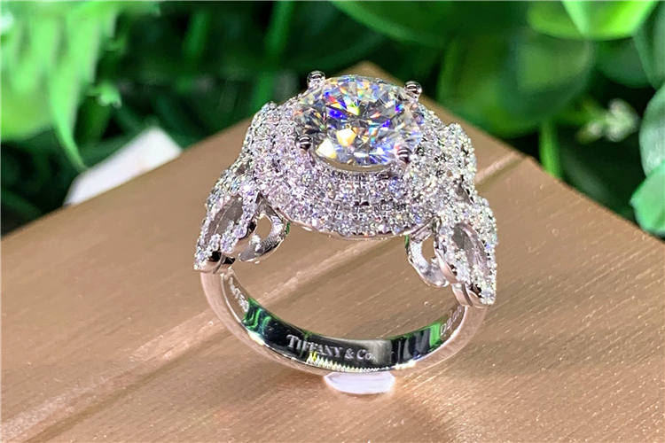 Aangepaste massief 18K Au750 w - Moissanite Engagement Ring 1 Carat recensie en prijs